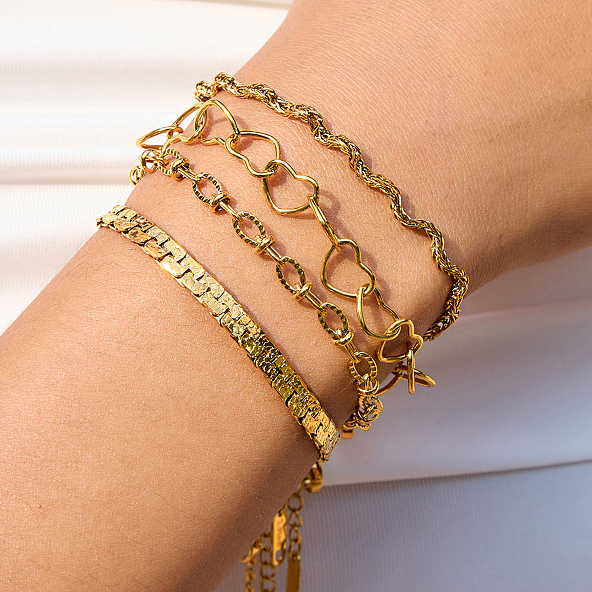 Julia Gold Tone Heart Chin Bracelet