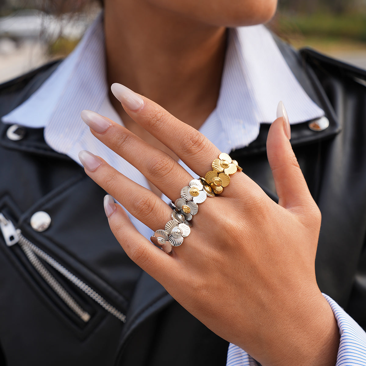 Scarlet Two Tone Flower Ring