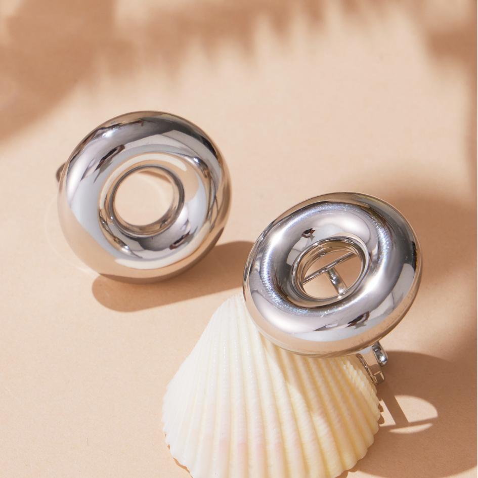 Lilah Silver Tone Round Ring - size 7