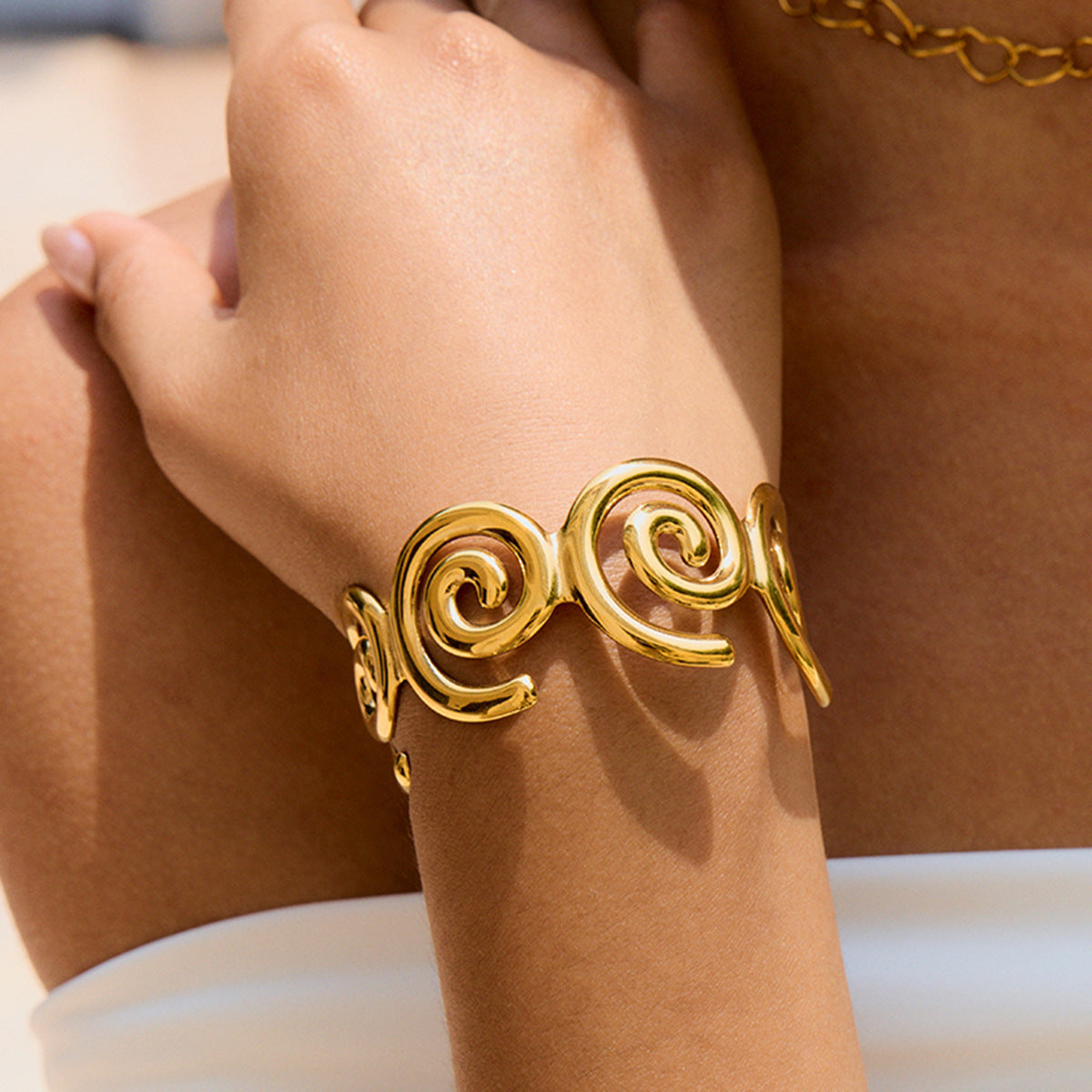 Scottie Gold Tone Spiral Bangle