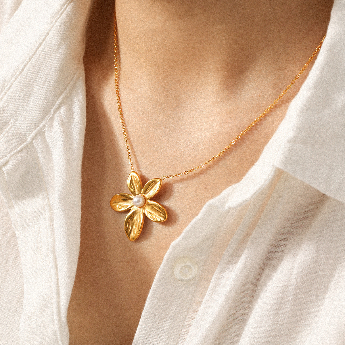 Willow Gold Tone Flower Pearl Necklace