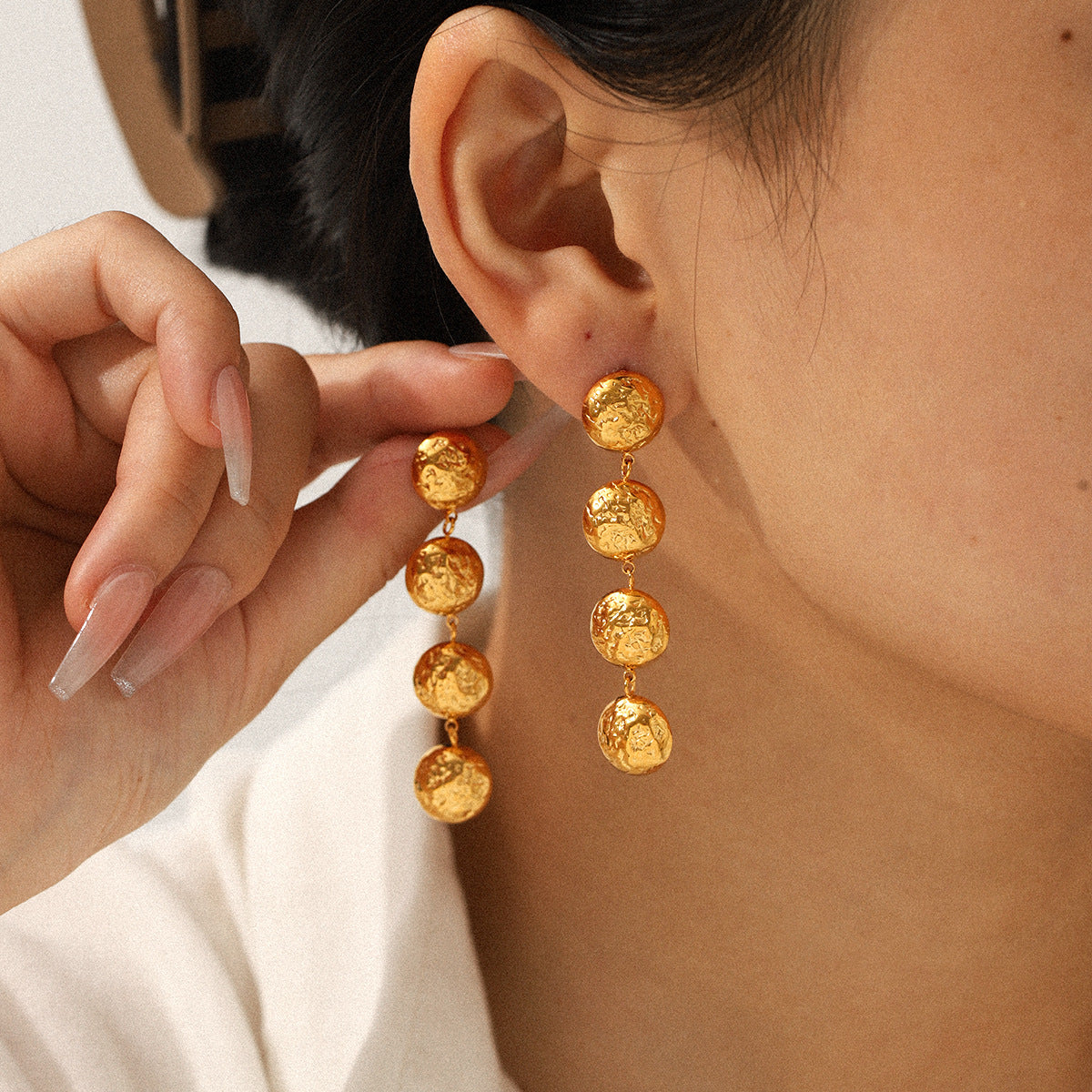 Evelyn Gold Hammer Pattern Round Dangle Earrings